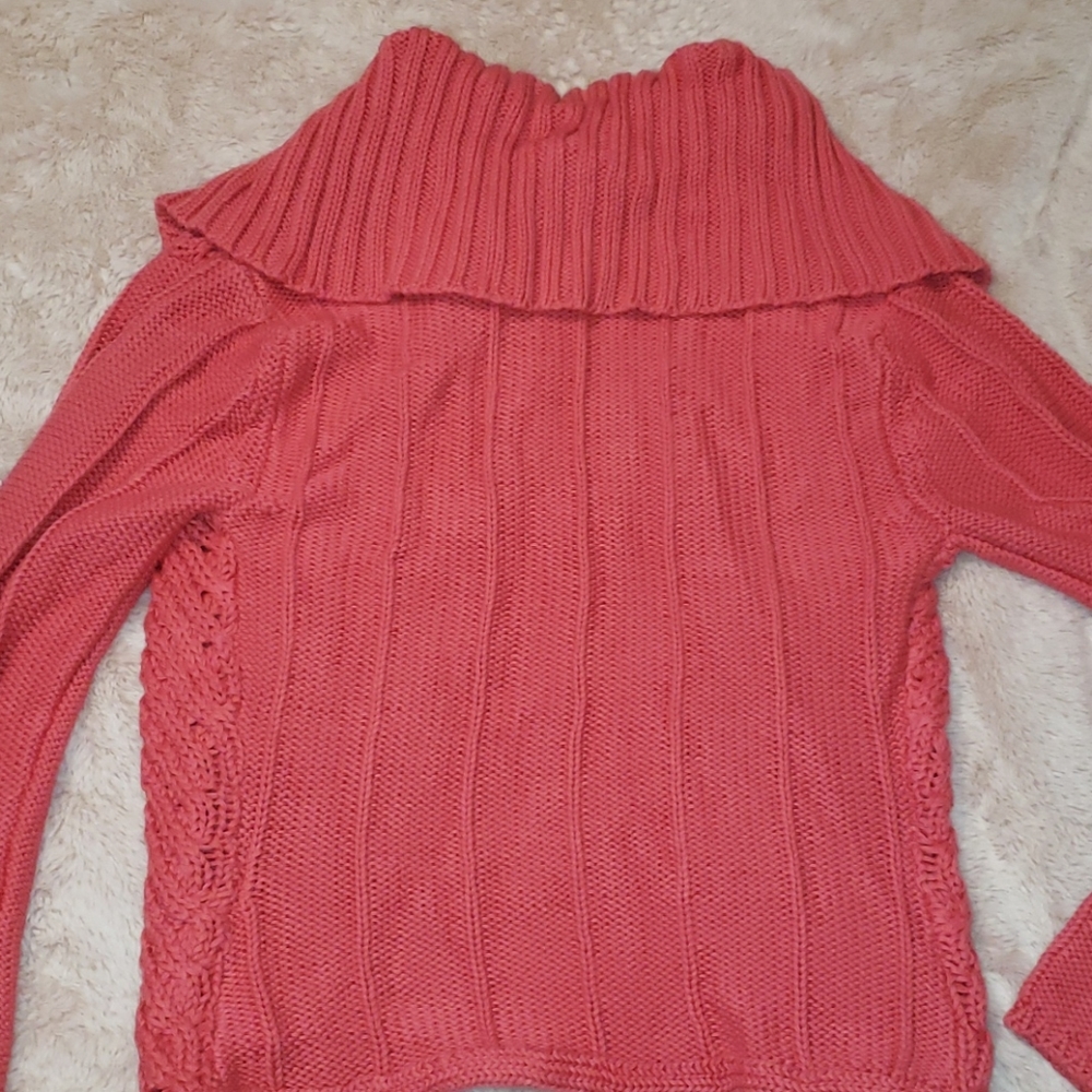 Sweater - Picture 4 of 4
